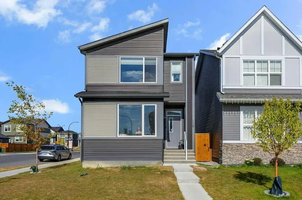 120 Belmont Villas SW Calgary AB T2X 4W5