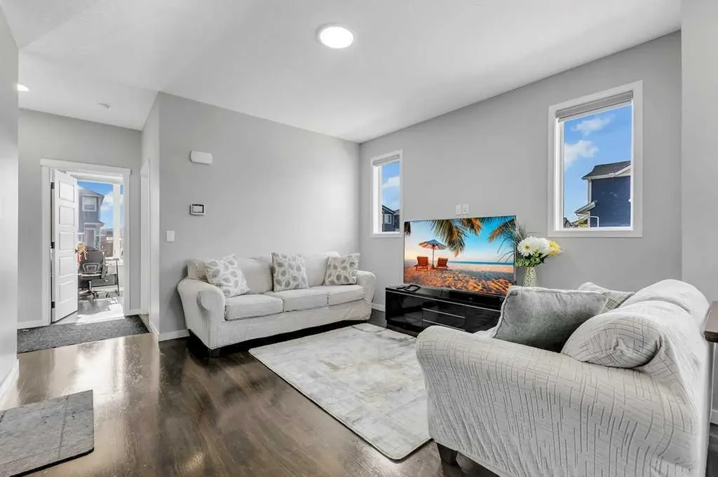 120 Belmont Villas SW Calgary AB T2X 4W5