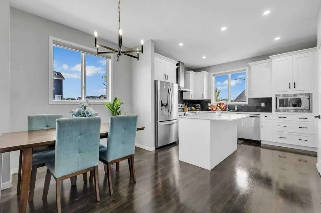 120 Belmont Villas SW Calgary AB T2X 4W5