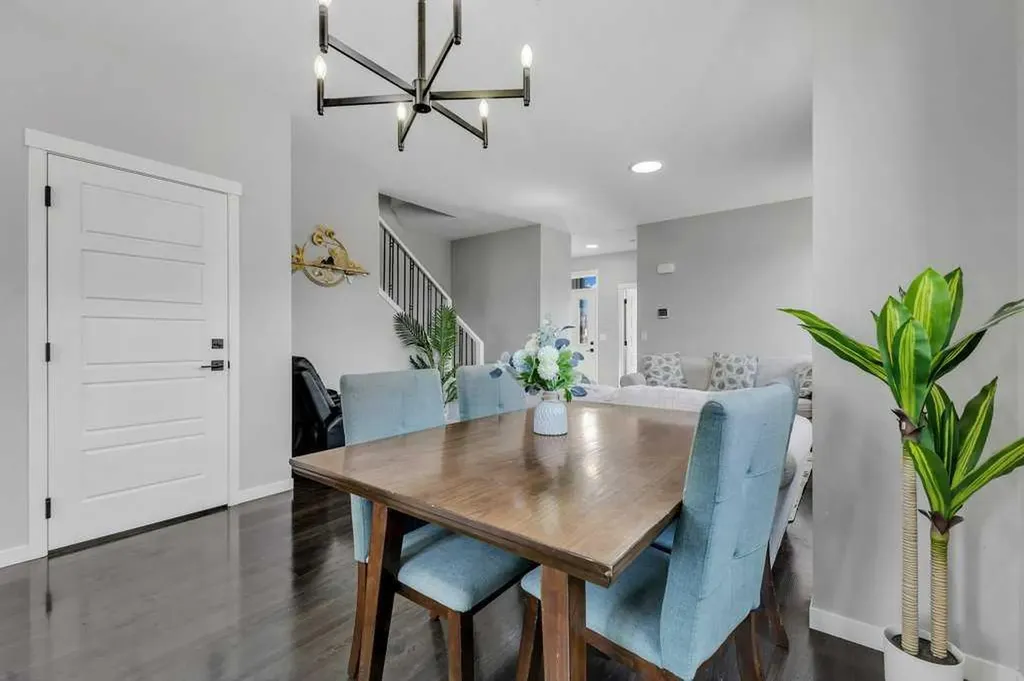120 Belmont Villas SW Calgary AB T2X 4W5