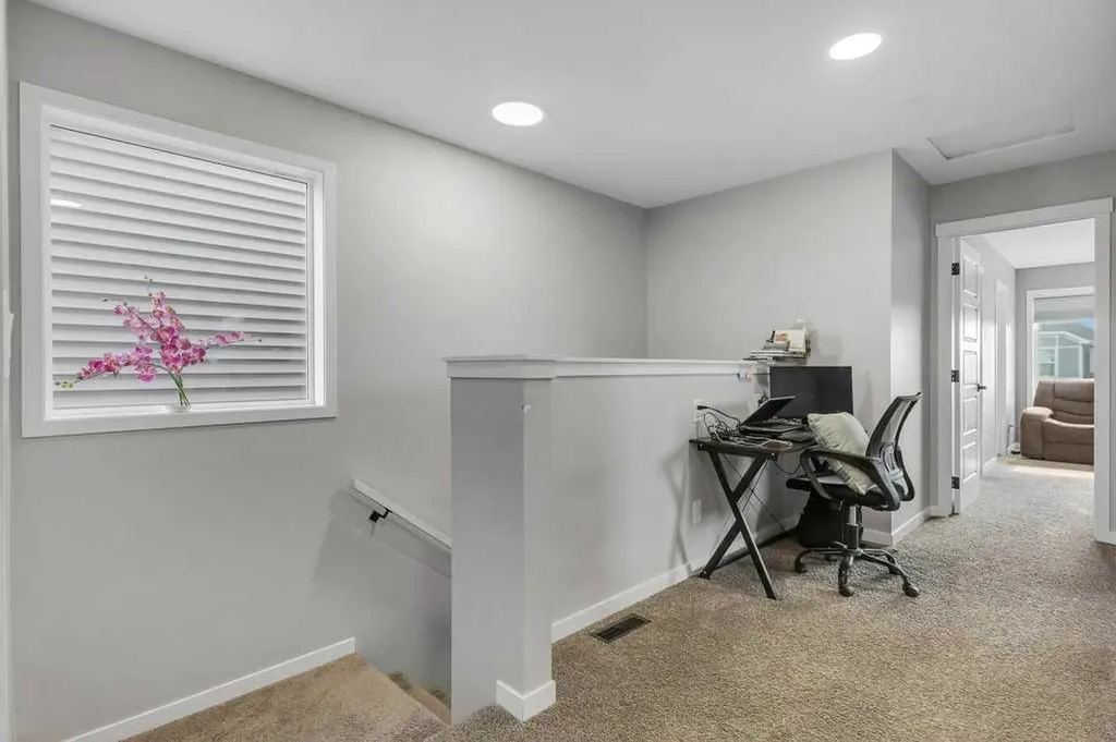 120 Belmont Villas SW Calgary AB T2X 4W5