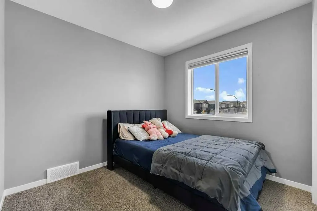 120 Belmont Villas SW Calgary AB T2X 4W5