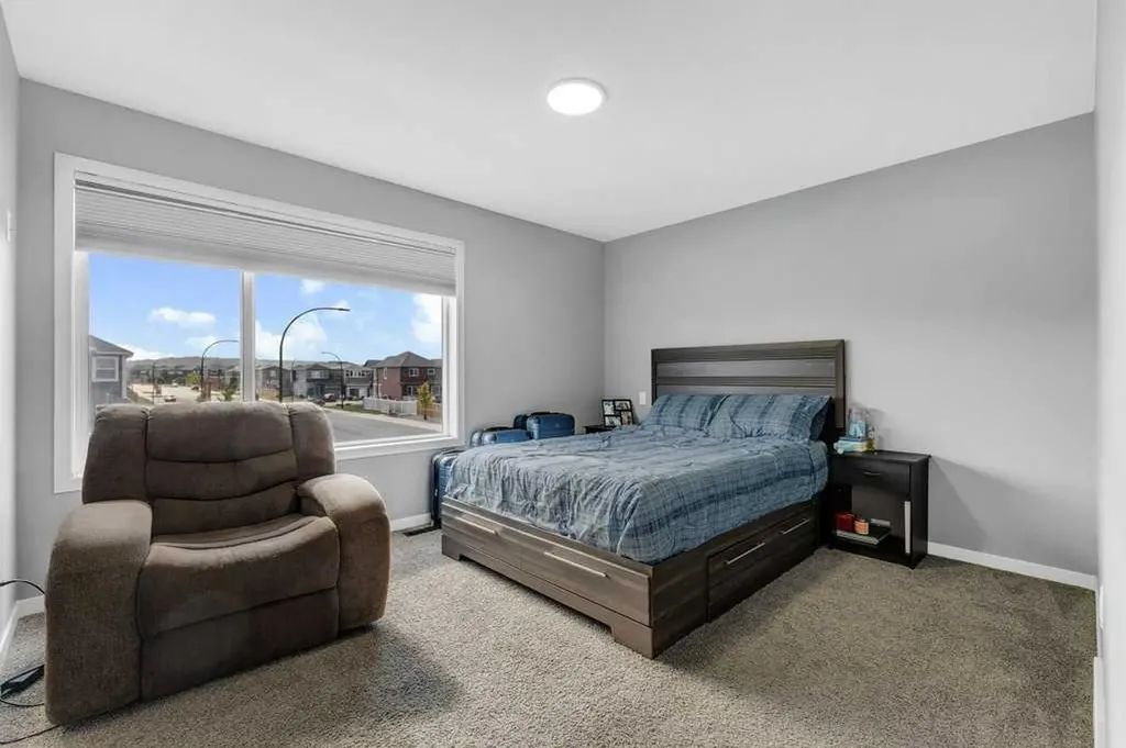 120 Belmont Villas SW Calgary AB T2X 4W5