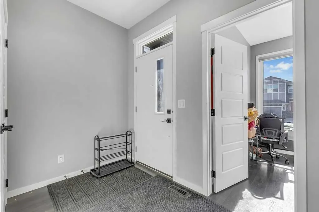 120 Belmont Villas SW Calgary AB T2X 4W5