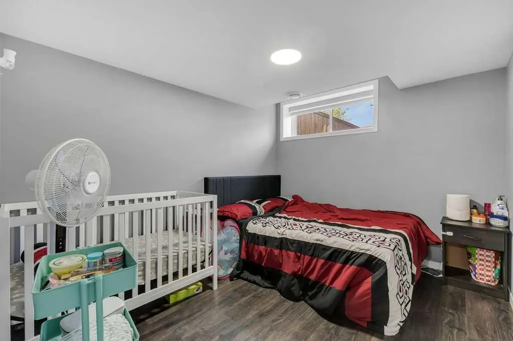 120 Belmont Villas SW Calgary AB T2X 4W5