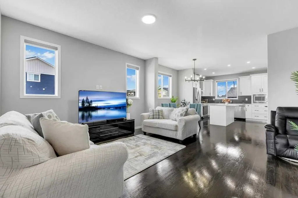 120 Belmont Villas SW Calgary AB T2X 4W5
