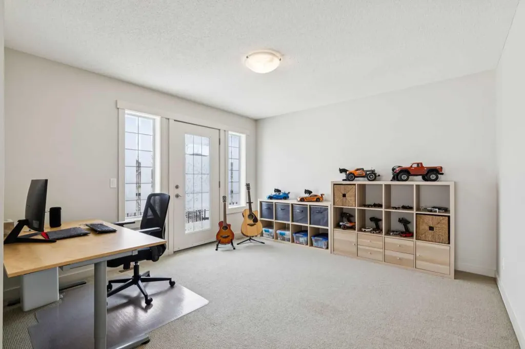 27 Elgin Terrace SE Calgary AB T2Z 0B7
