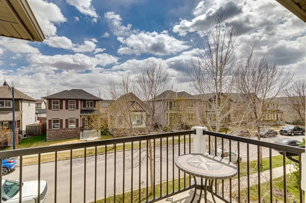 27 Elgin Terrace SE Calgary AB T2Z 0B7