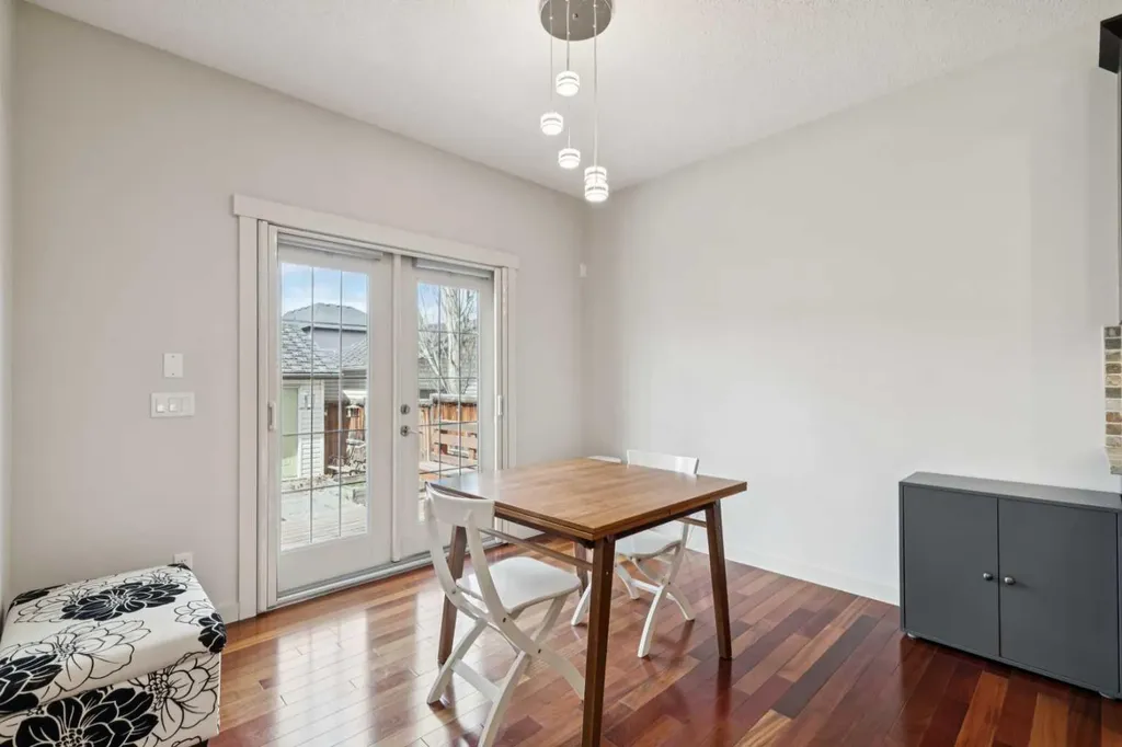27 Elgin Terrace SE Calgary AB T2Z 0B7