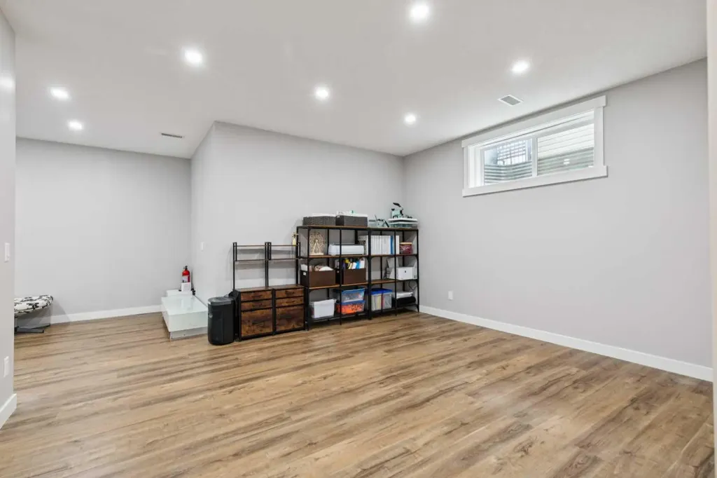 27 Elgin Terrace SE Calgary AB T2Z 0B7