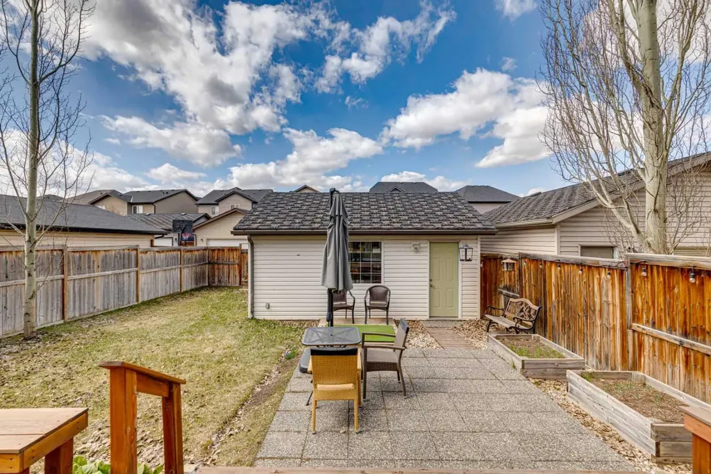 27 Elgin Terrace SE Calgary AB T2Z 0B7