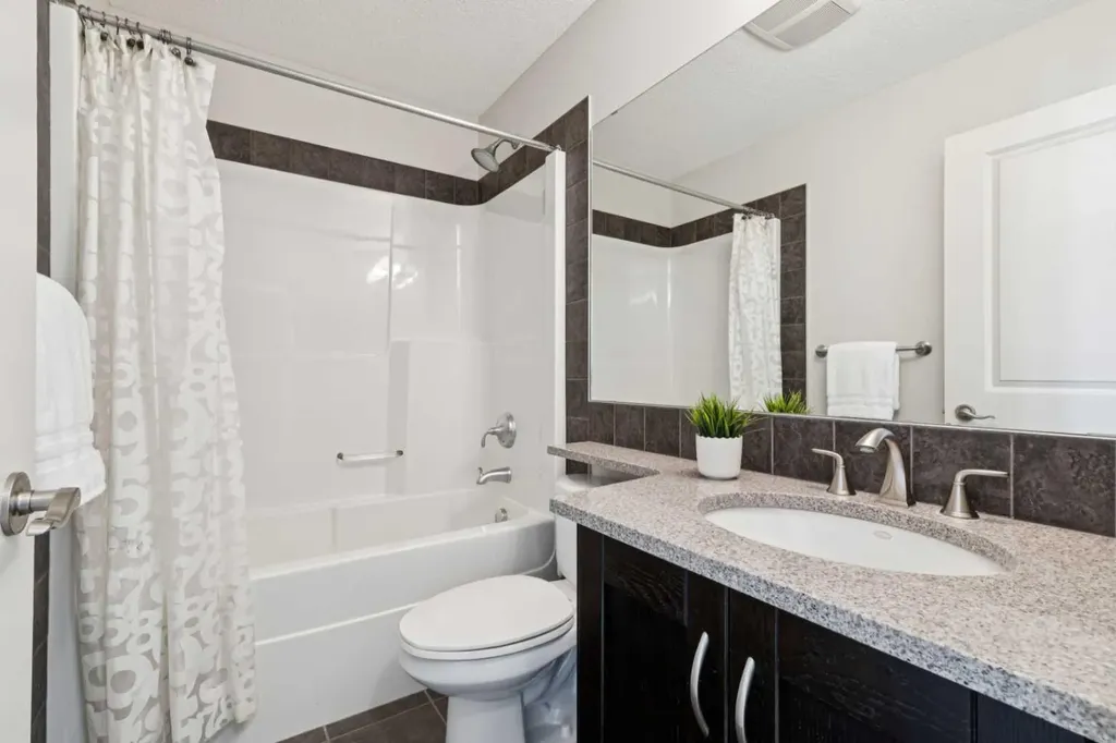 27 Elgin Terrace SE Calgary AB T2Z 0B7