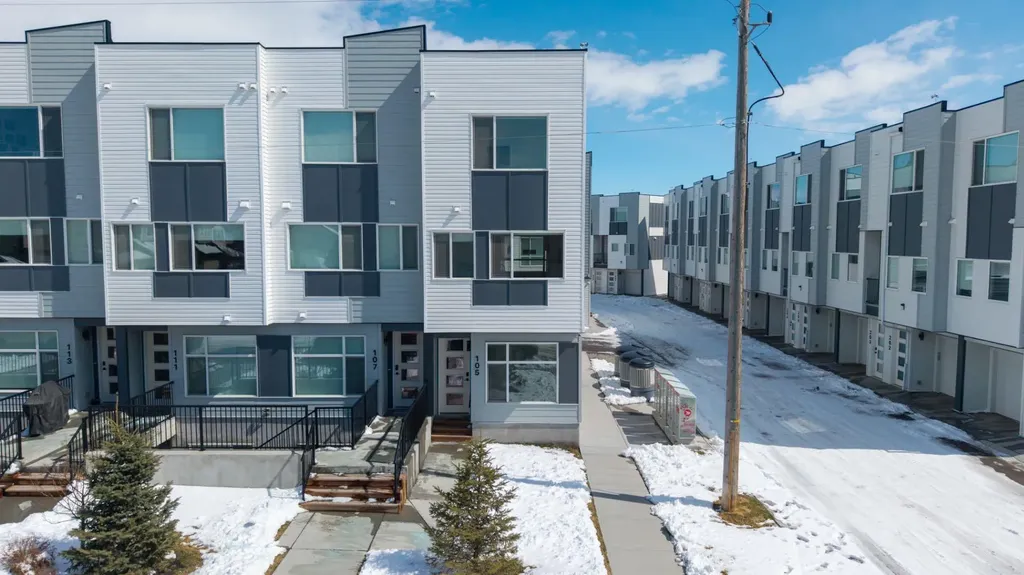 105 Panatella Square NW Calgary AB T3K 2R9