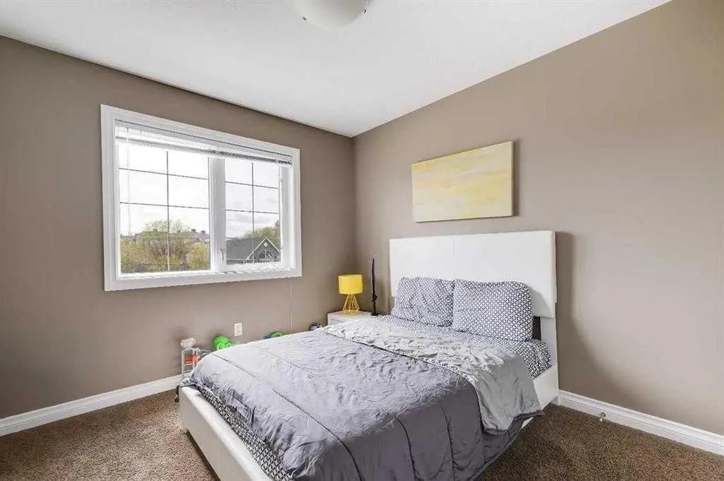5210 Lakeshore Drive Sylvan Lake AB T4S 0M6