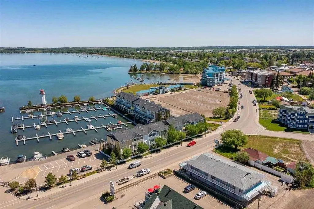 5210 Lakeshore Drive Sylvan Lake AB T4S 0M6