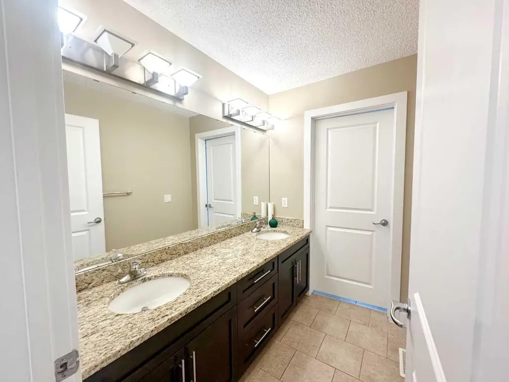 109 Kinniburgh Boulevard E Chestermere AB T1X 0L9
