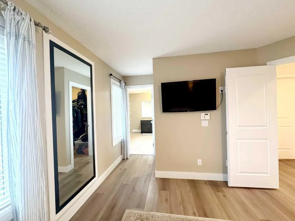 109 Kinniburgh Boulevard E Chestermere AB T1X 0L9