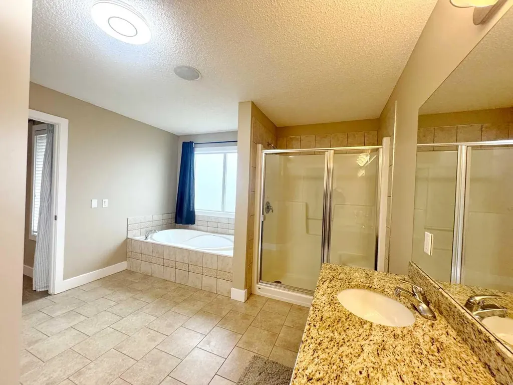 109 Kinniburgh Boulevard E Chestermere AB T1X 0L9