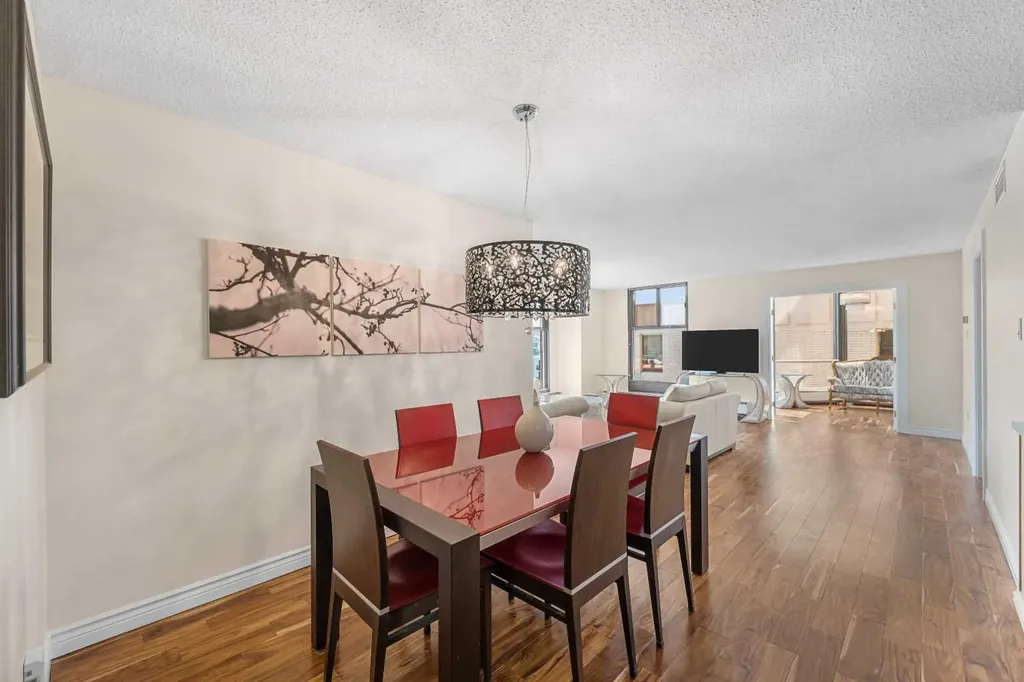 1100 8 Avenue SW Calgary AB T2P 3T9