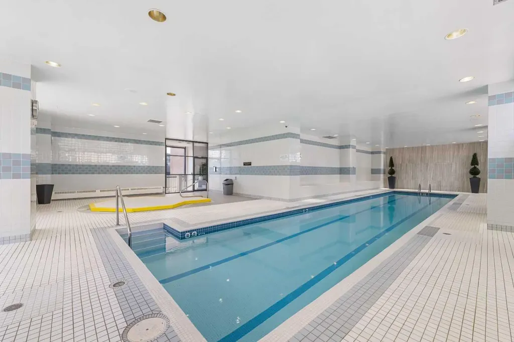 1100 8 Avenue SW Calgary AB T2P 3T9