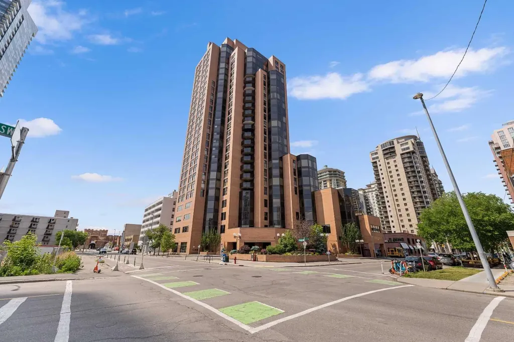 1100 8 Avenue SW Calgary AB T2P 3T9