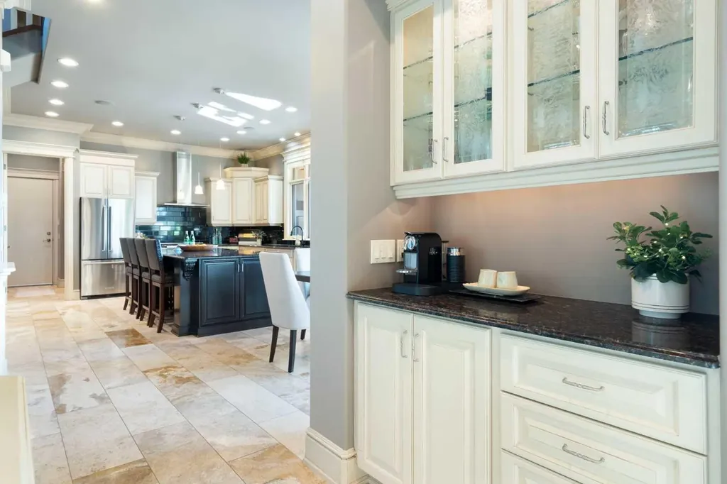 32045 Willow Way Rural Rocky View County AB T4C 2Y4