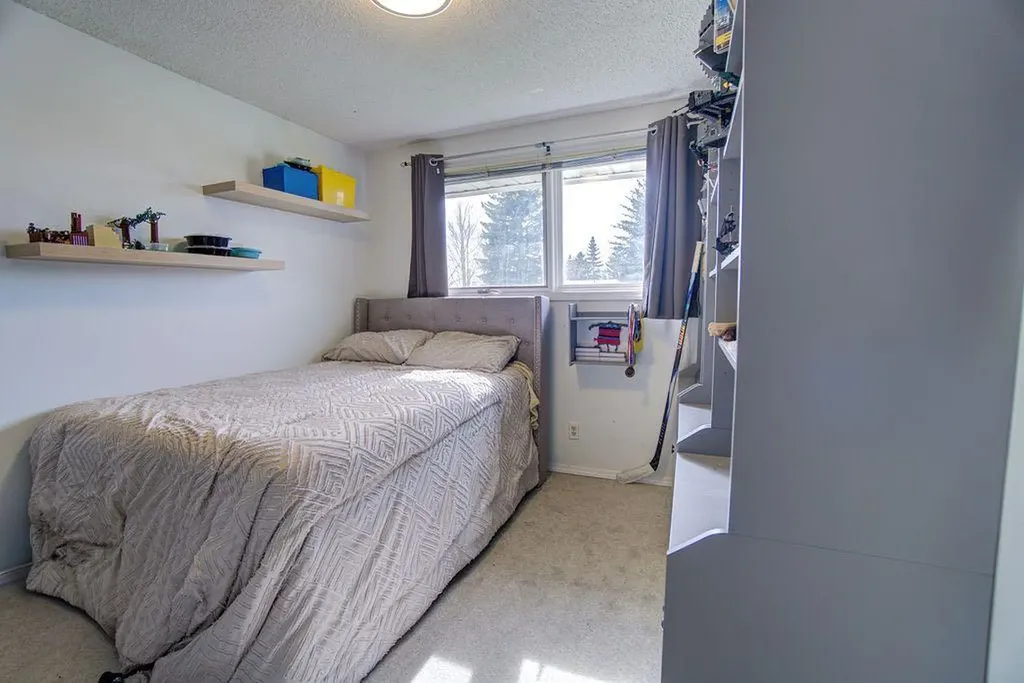 47 Willow Road Claresholm AB T0L 0T0