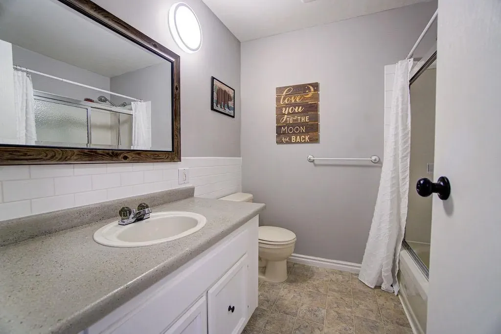 47 Willow Road Claresholm AB T0L 0T0