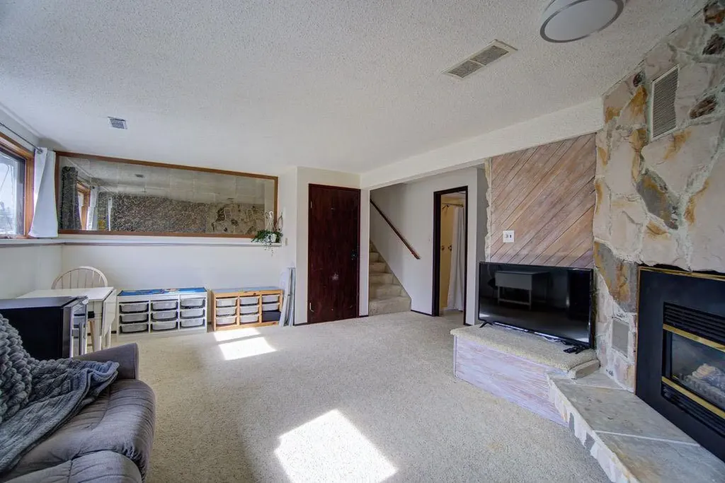 47 Willow Road Claresholm AB T0L 0T0