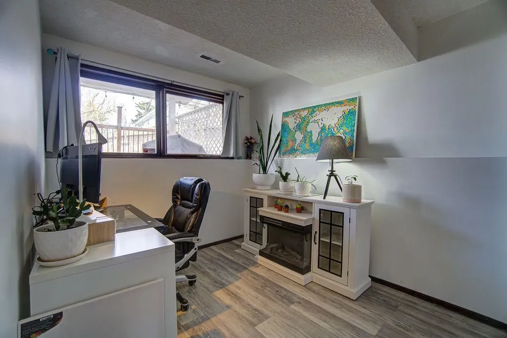 47 Willow Road Claresholm AB T0L 0T0