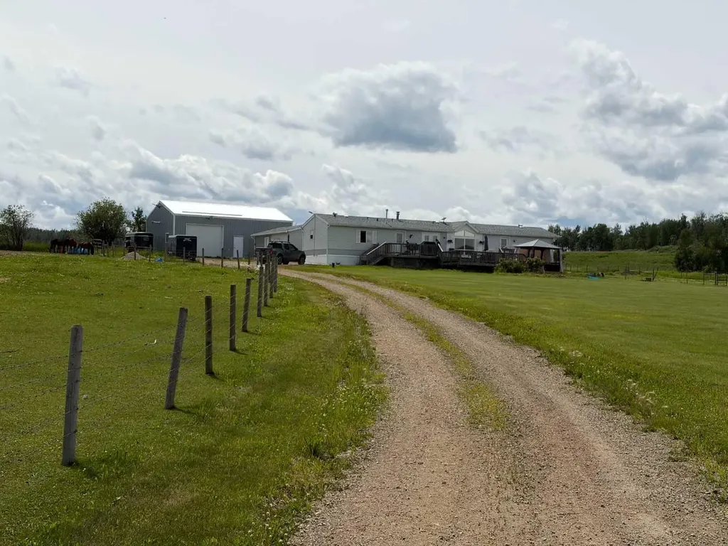 56120 Range Road 93 Rural Lac Ste. Anne County AB T7S 1N3