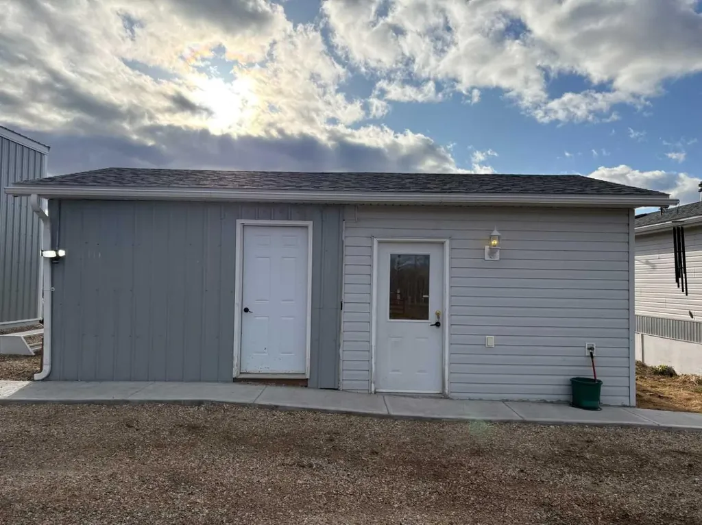 56120 Range Road 93 Rural Lac Ste. Anne County AB T7S 1N3