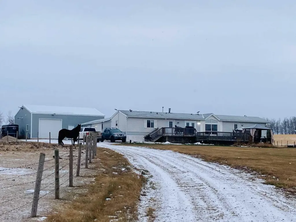 56120 Range Road 93 Rural Lac Ste. Anne County AB T7S 1N3