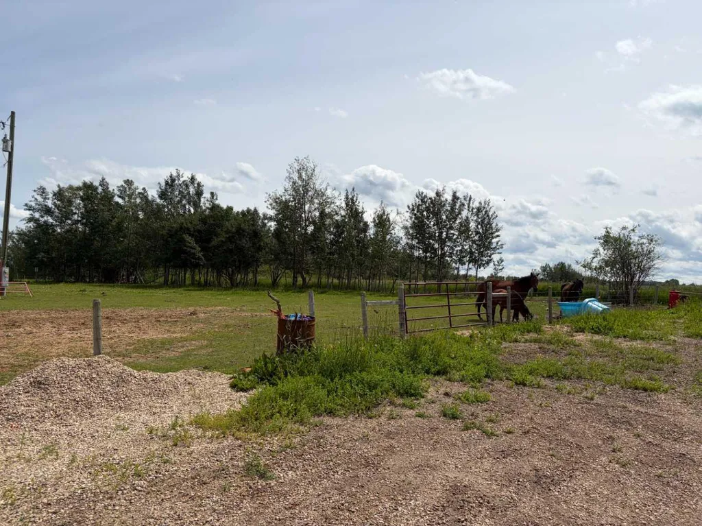 56120 Range Road 93 Rural Lac Ste. Anne County AB T7S 1N3