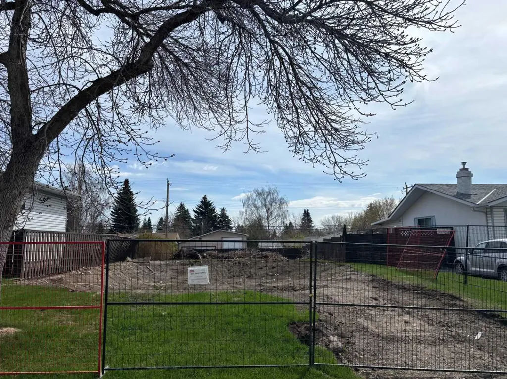 362A Ashley Crescent SE Calgary AB T2H 1T7