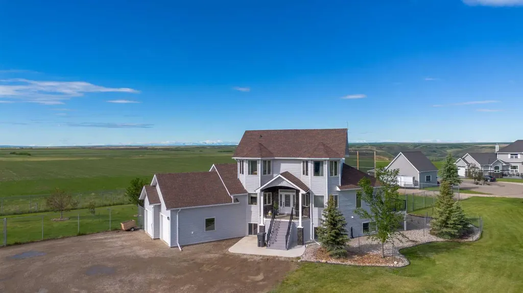 406 Meadow Lark Drive Rural Lethbridge County AB T1J 4R9