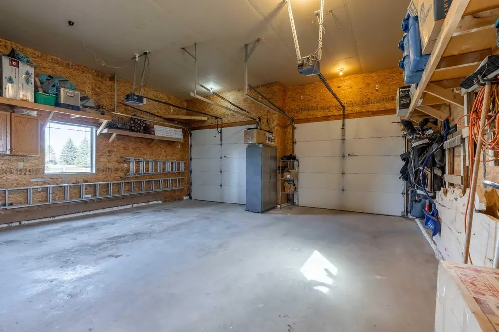 406 Meadow Lark Drive Rural Lethbridge County AB T1J 4R9