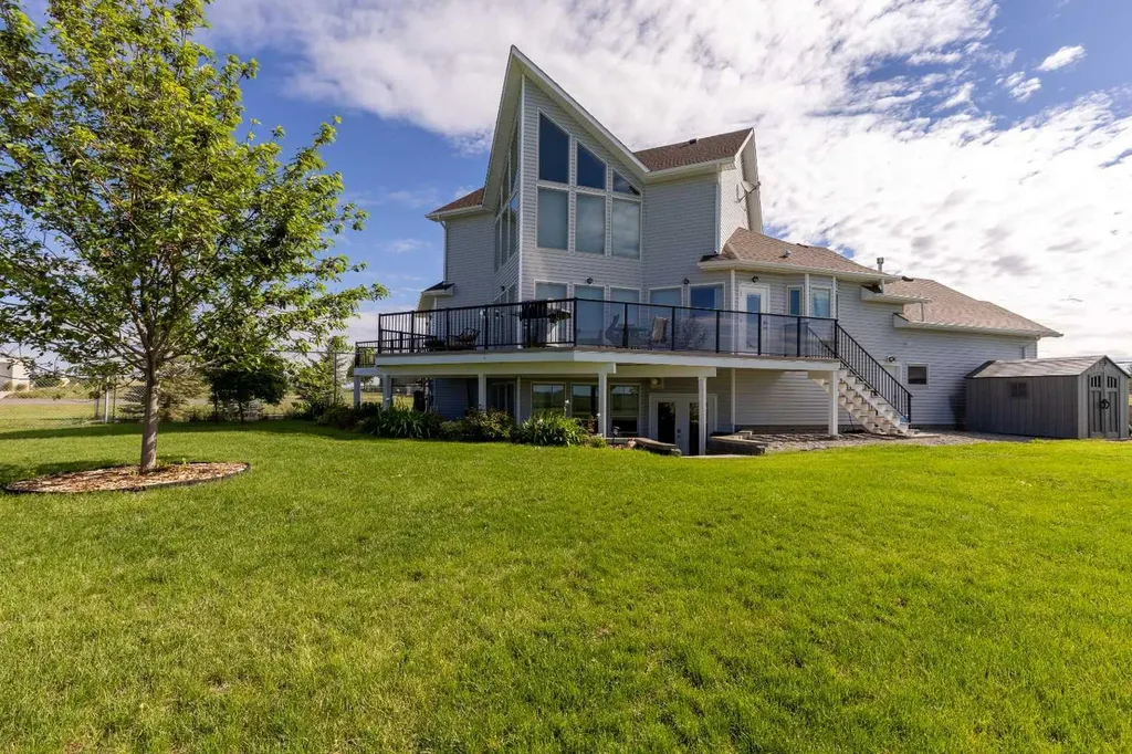 406 Meadow Lark Drive Rural Lethbridge County AB T1J 4R9
