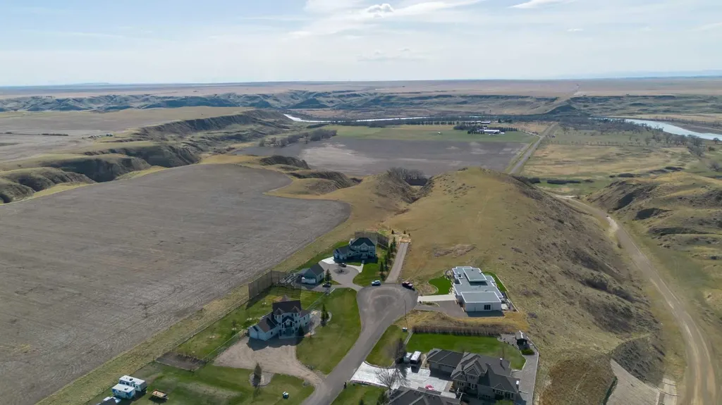 406 Meadow Lark Drive Rural Lethbridge County AB T1J 4R9