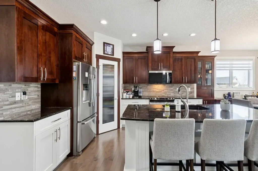 101 Sheep River Crest Okotoks AB T1S 2B6
