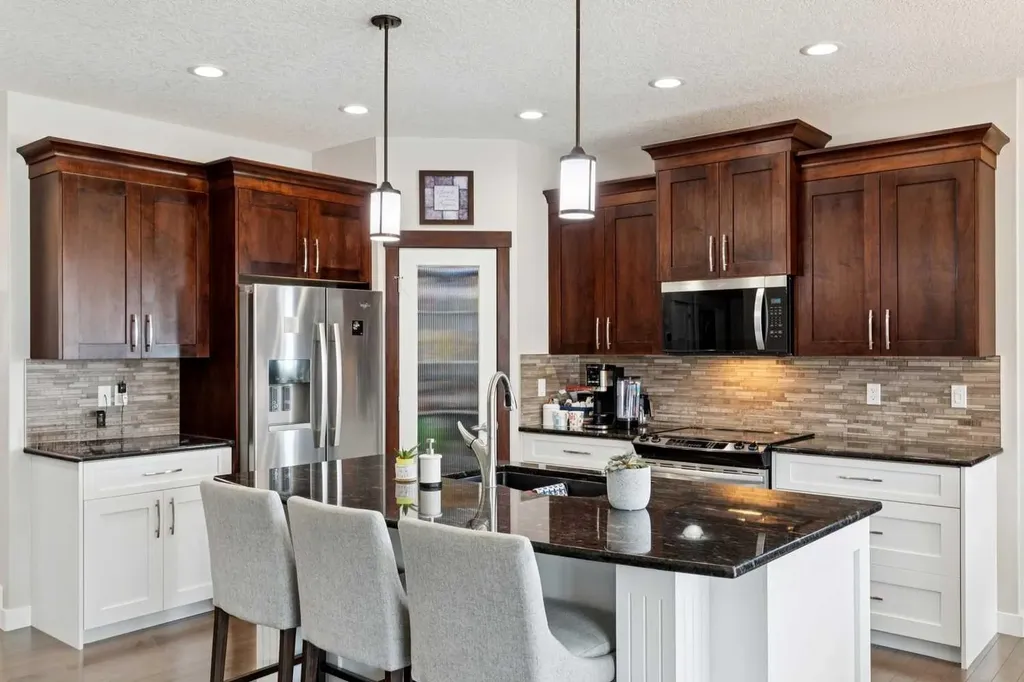 101 Sheep River Crest Okotoks AB T1S 2B6