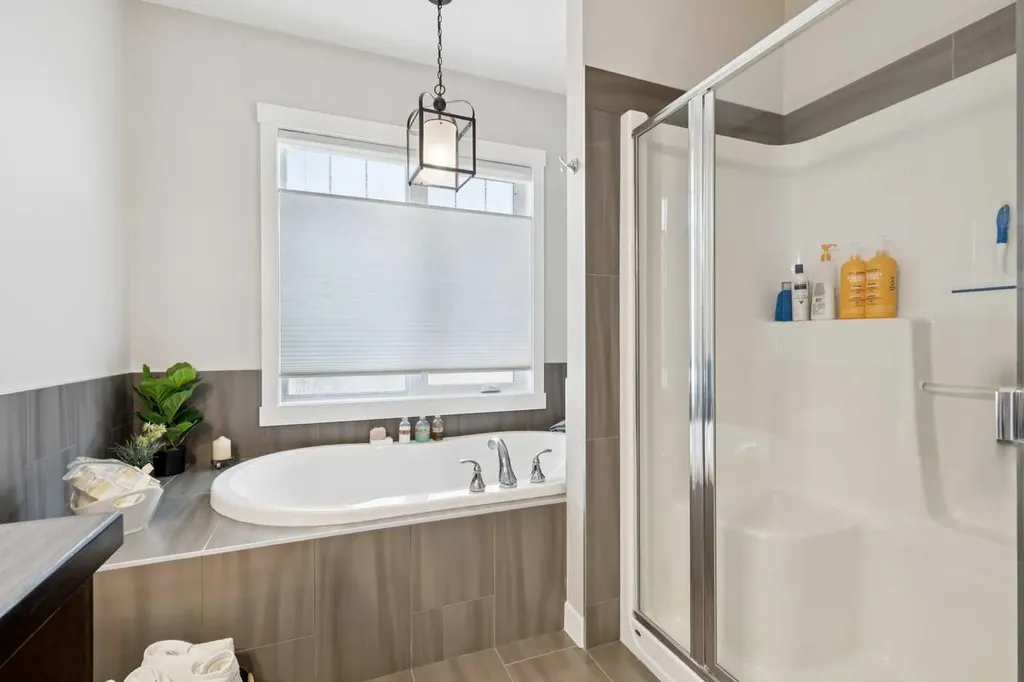101 Sheep River Crest Okotoks AB T1S 2B6