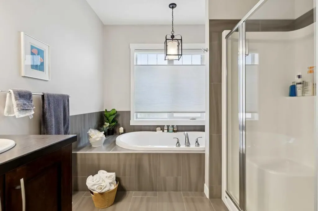 101 Sheep River Crest Okotoks AB T1S 2B6