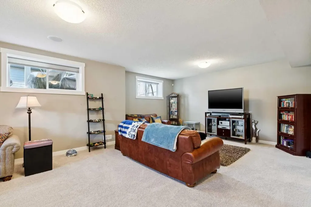 101 Sheep River Crest Okotoks AB T1S 2B6
