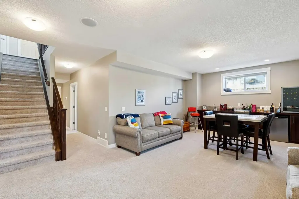 101 Sheep River Crest Okotoks AB T1S 2B6