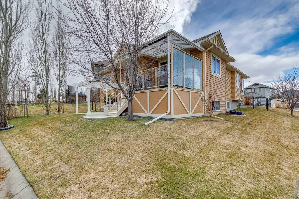 101 Sheep River Crest Okotoks AB T1S 2B6