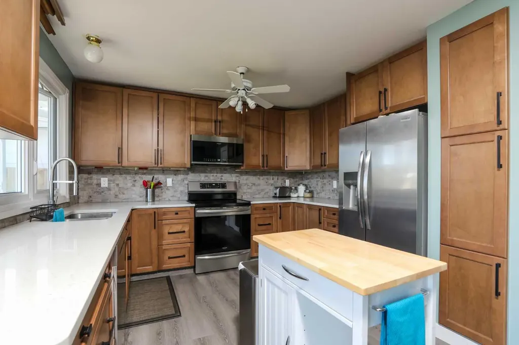 97 Laval Court W Lethbridge AB T1K 4G2