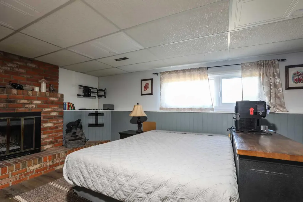 97 Laval Court W Lethbridge AB T1K 4G2