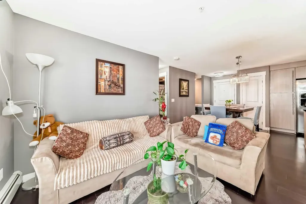 11 Mahogany Row SE Calgary AB T3M 2L6