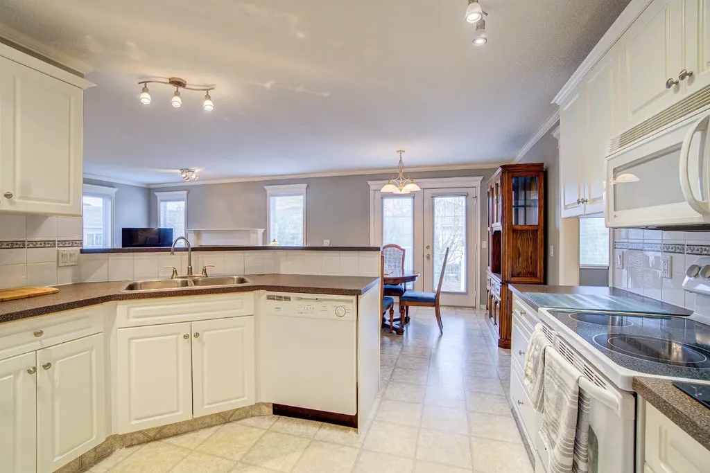 26 Skyline Crescent Claresholm AB T0L 0T0